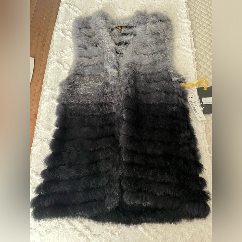 NWT Metric Knits Vest Fur Collection